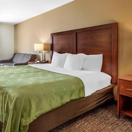 Quality Inn Logan Near University Exterior foto