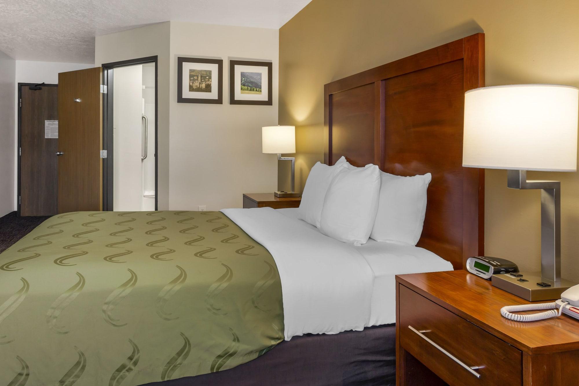 Quality Inn Logan Near University Exterior foto