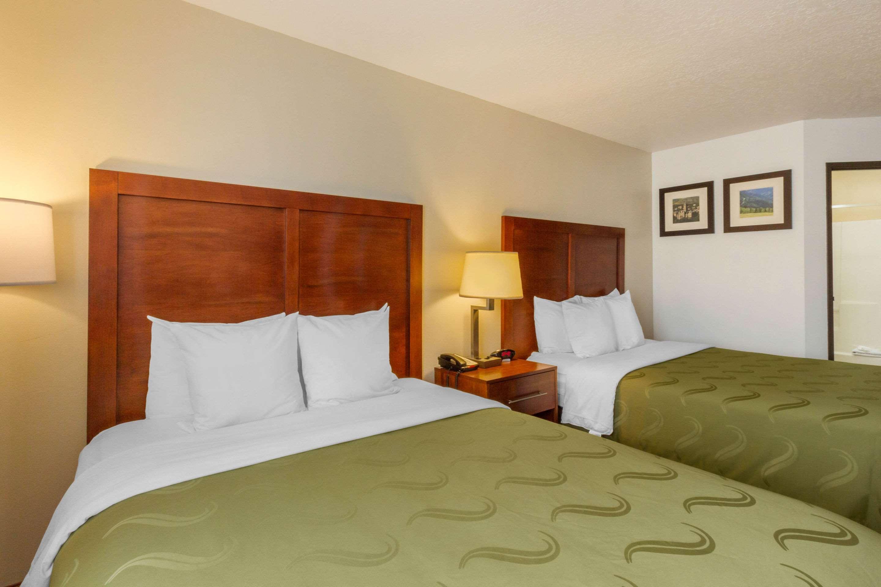 Quality Inn Logan Near University Exterior foto