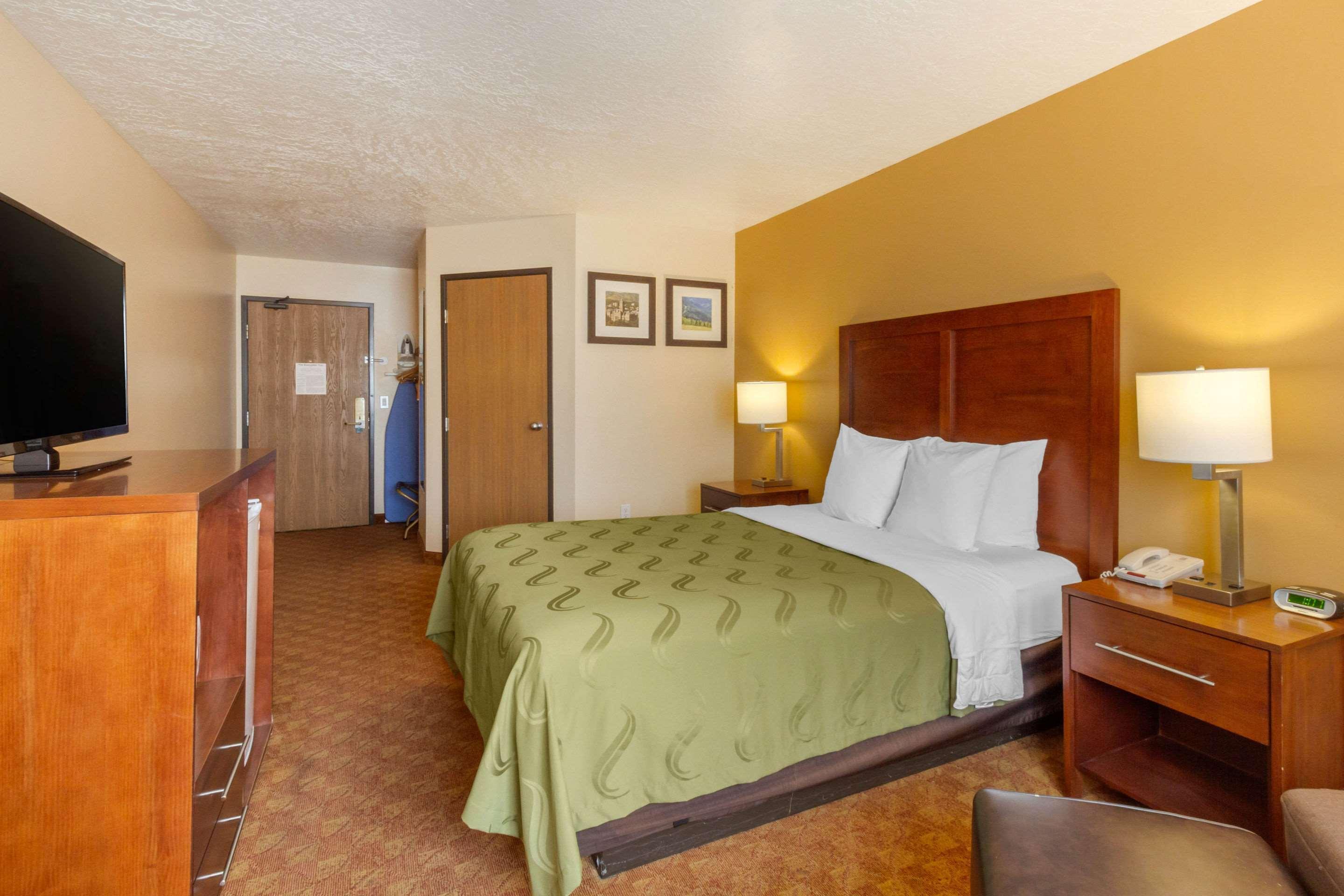Quality Inn Logan Near University Exterior foto