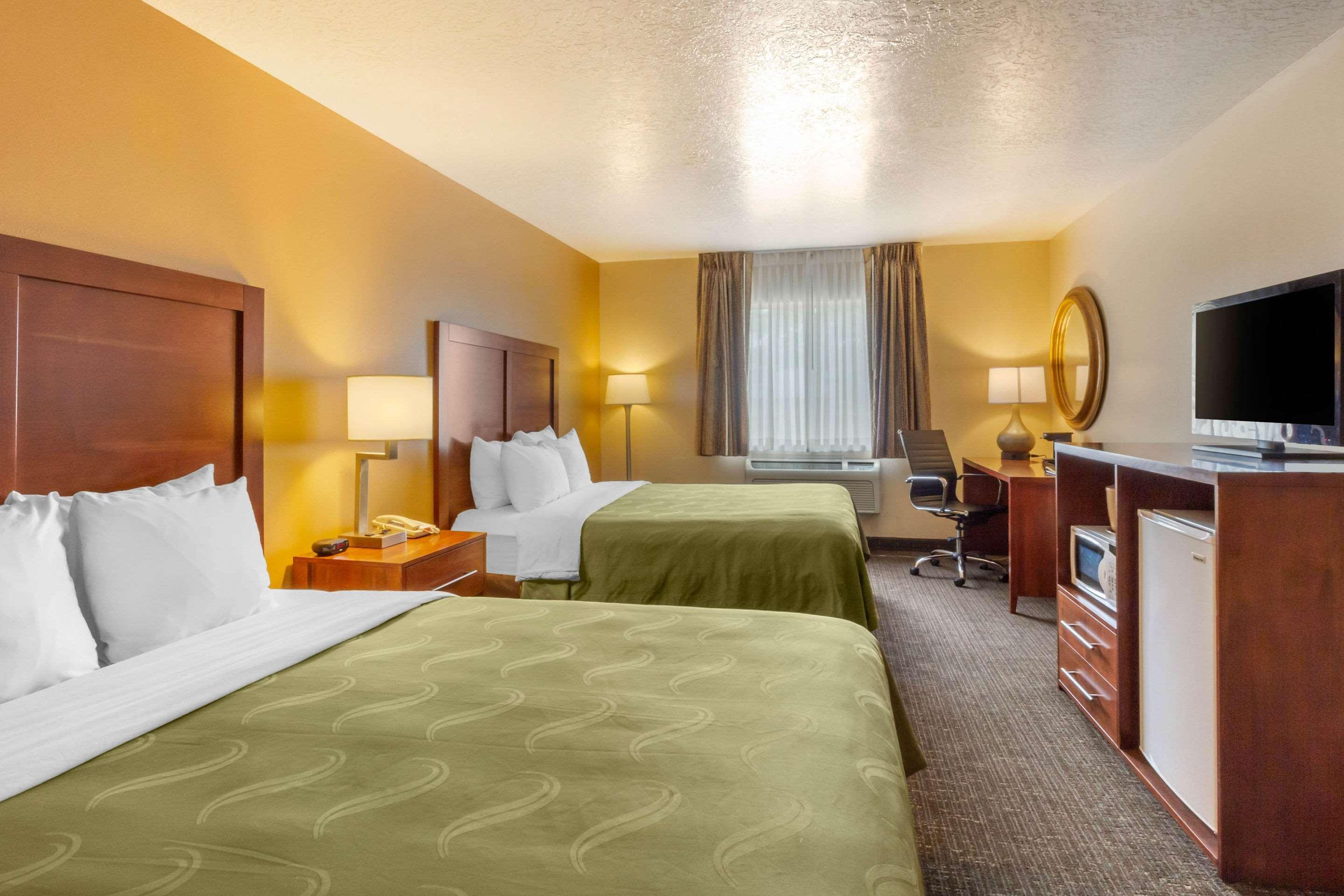 Quality Inn Logan Near University Exterior foto