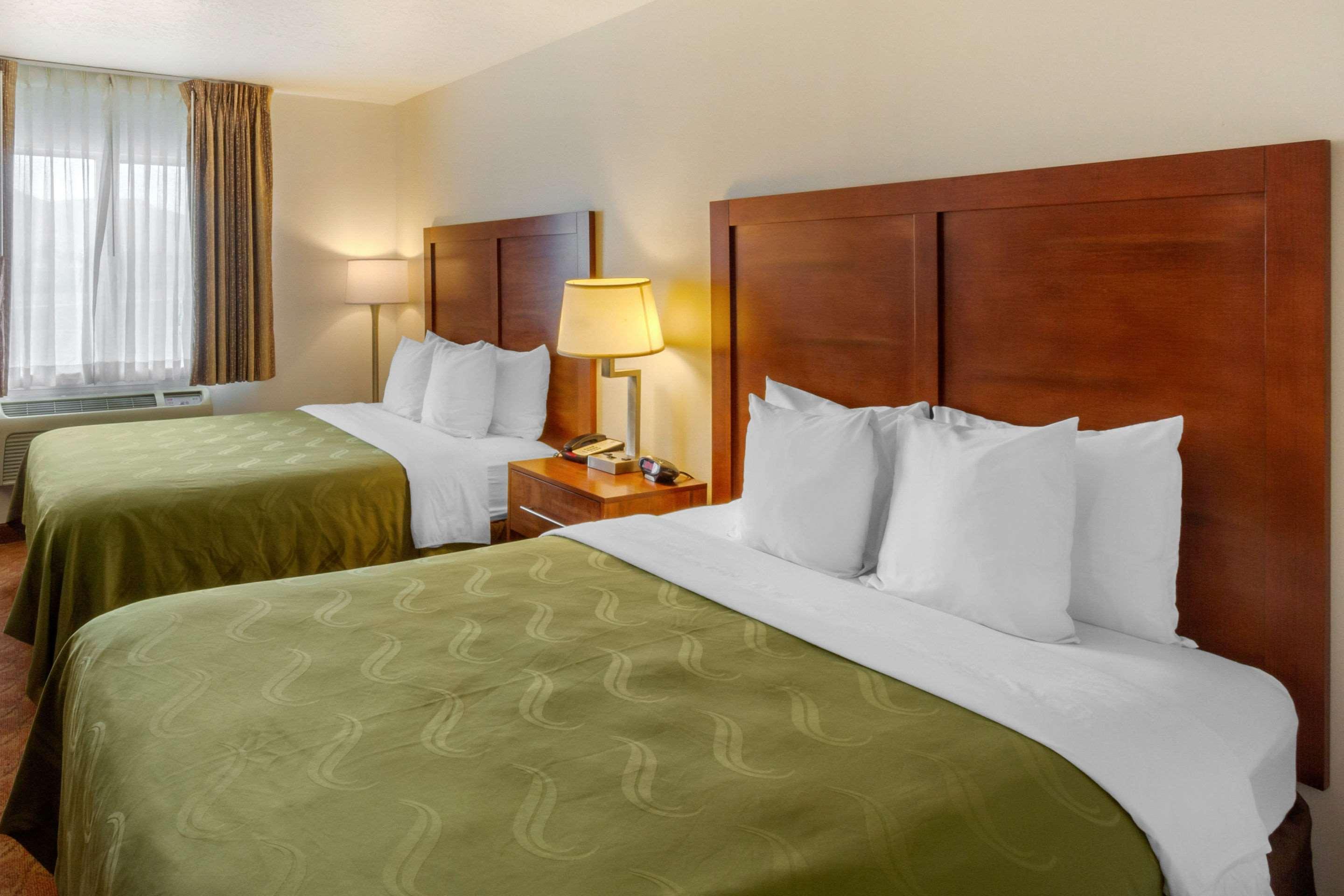 Quality Inn Logan Near University Exterior foto