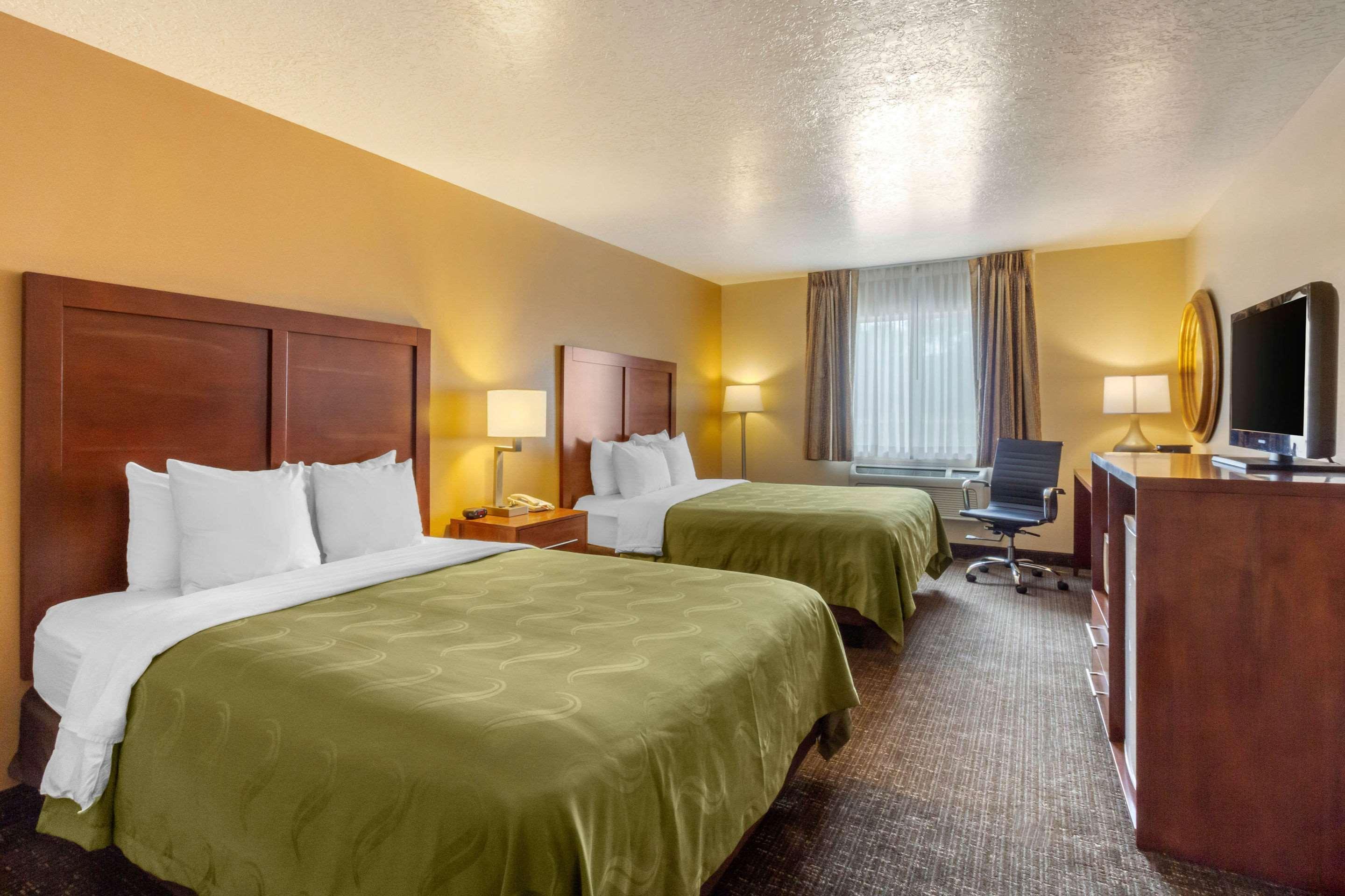 Quality Inn Logan Near University Exterior foto