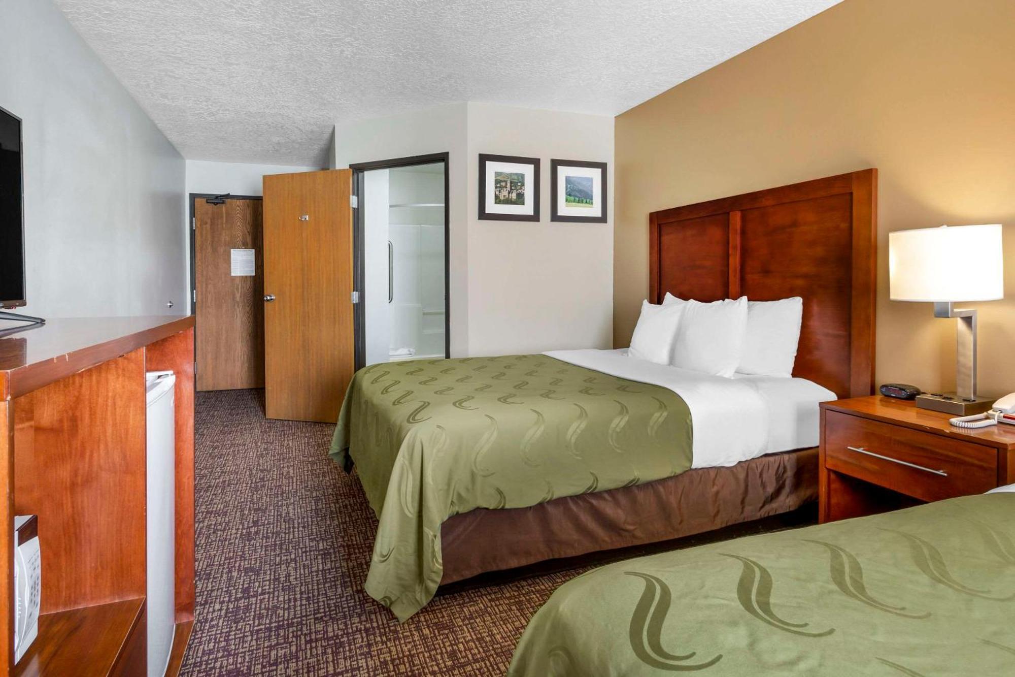 Quality Inn Logan Near University Exterior foto
