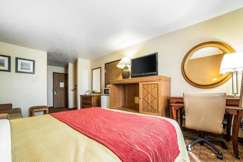 Quality Inn Logan Near University Exterior foto