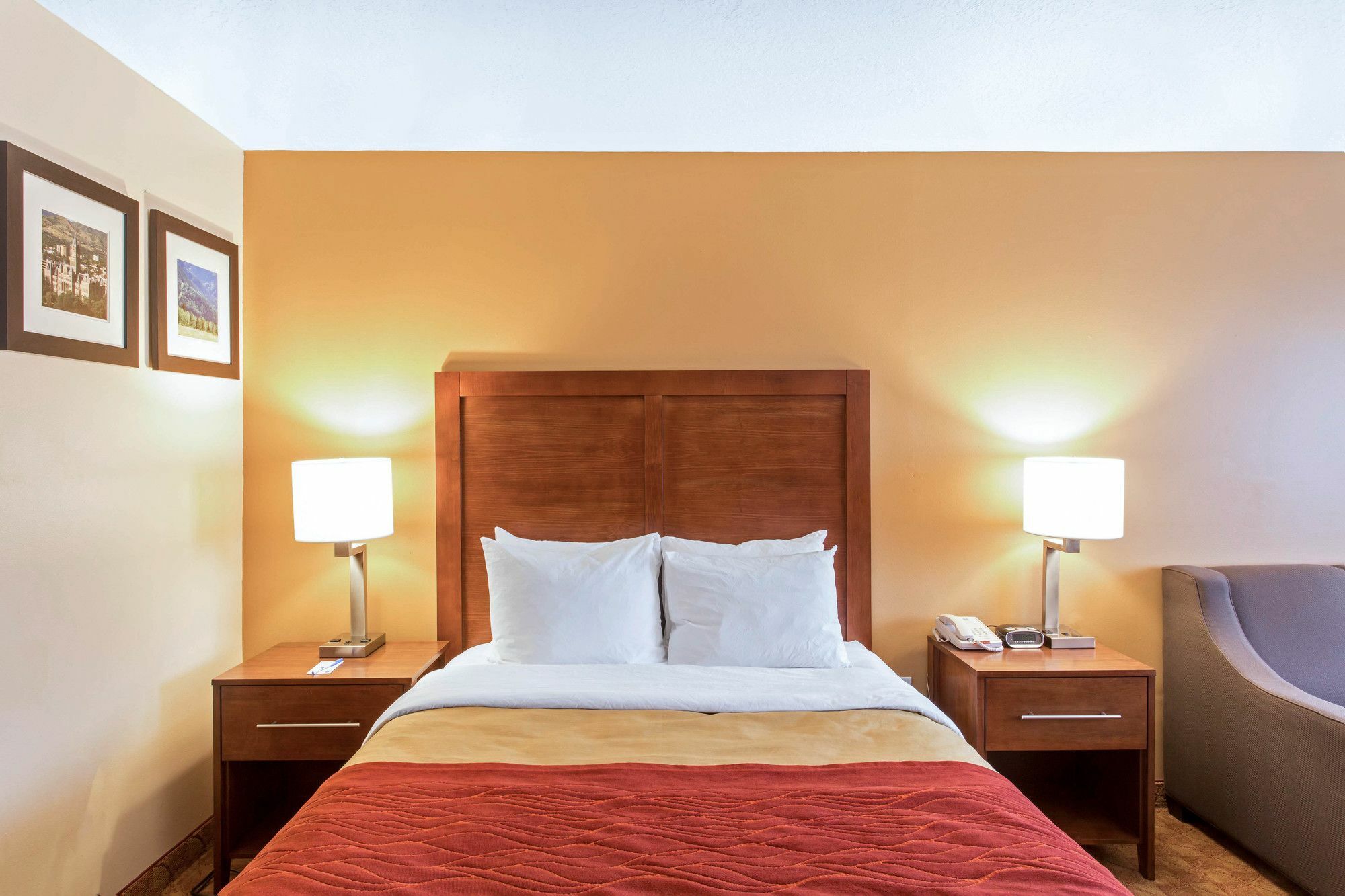 Quality Inn Logan Near University Exterior foto
