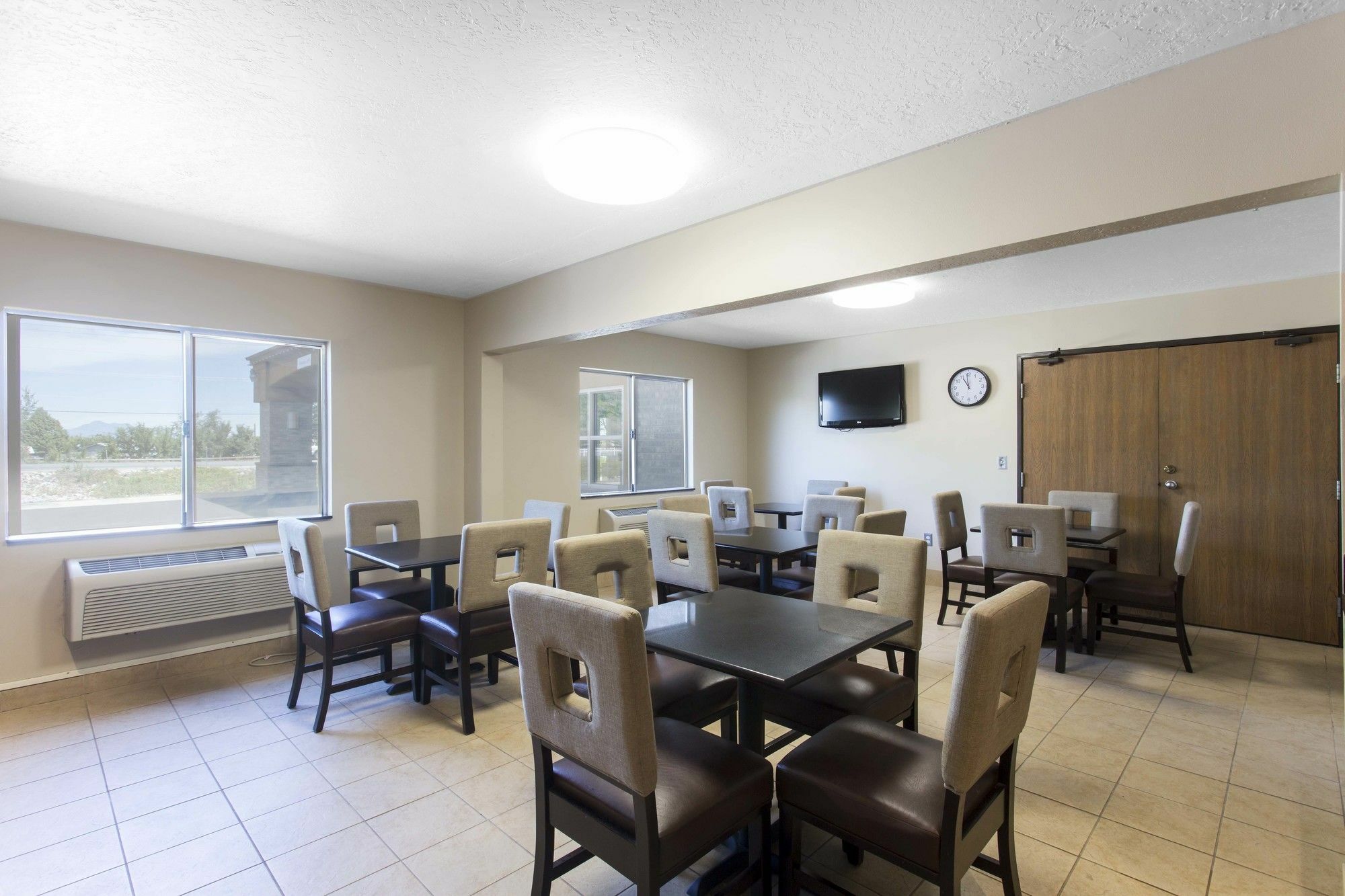 Quality Inn Logan Near University Exterior foto
